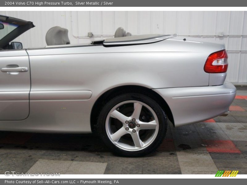 Silver Metallic / Silver 2004 Volvo C70 High Pressure Turbo