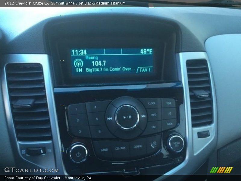 Summit White / Jet Black/Medium Titanium 2012 Chevrolet Cruze LS