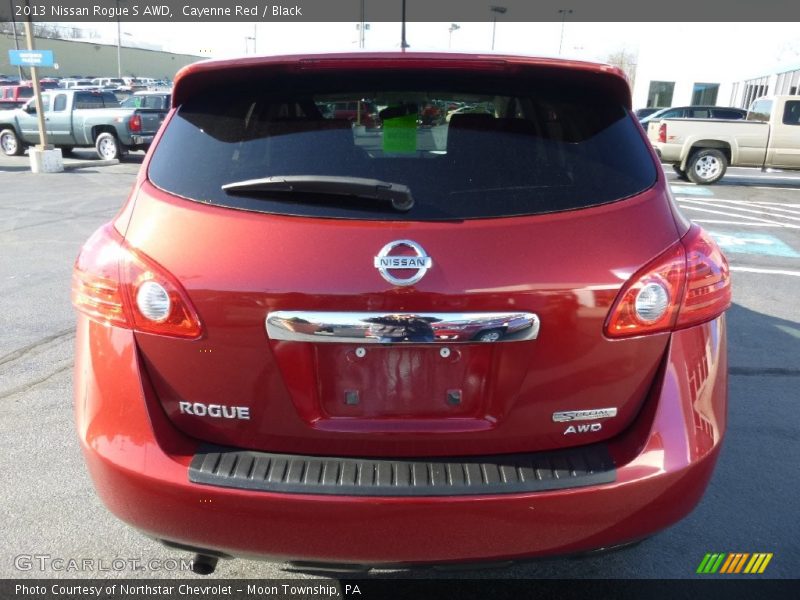 Cayenne Red / Black 2013 Nissan Rogue S AWD