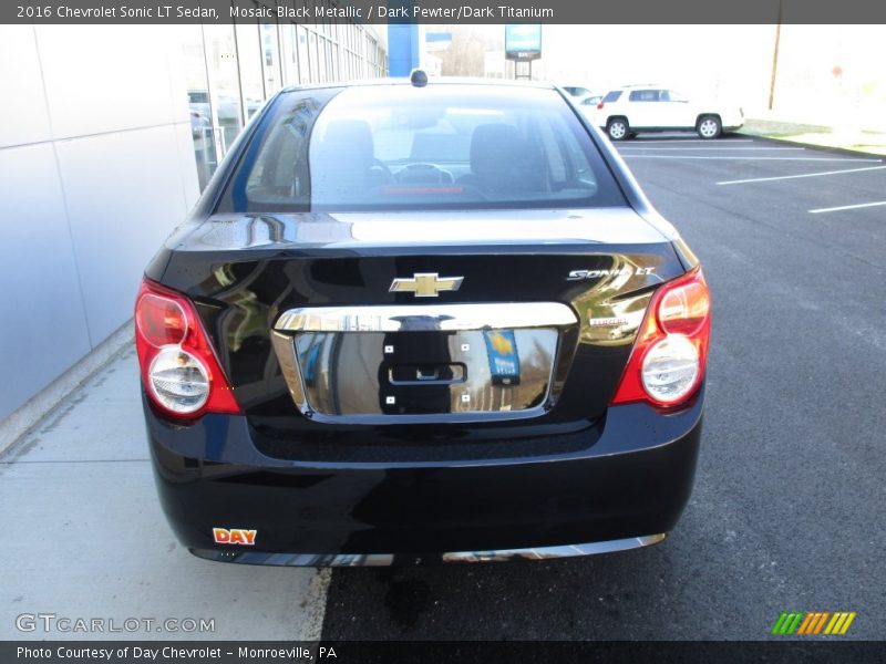 Mosaic Black Metallic / Dark Pewter/Dark Titanium 2016 Chevrolet Sonic LT Sedan