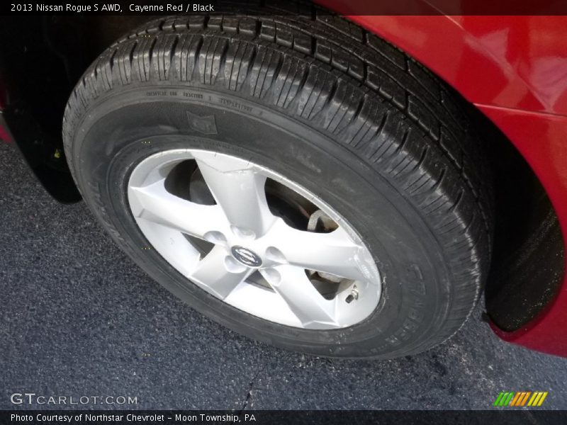 Cayenne Red / Black 2013 Nissan Rogue S AWD