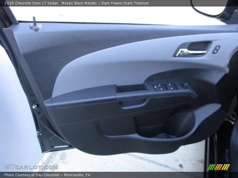 Mosaic Black Metallic / Dark Pewter/Dark Titanium 2016 Chevrolet Sonic LT Sedan