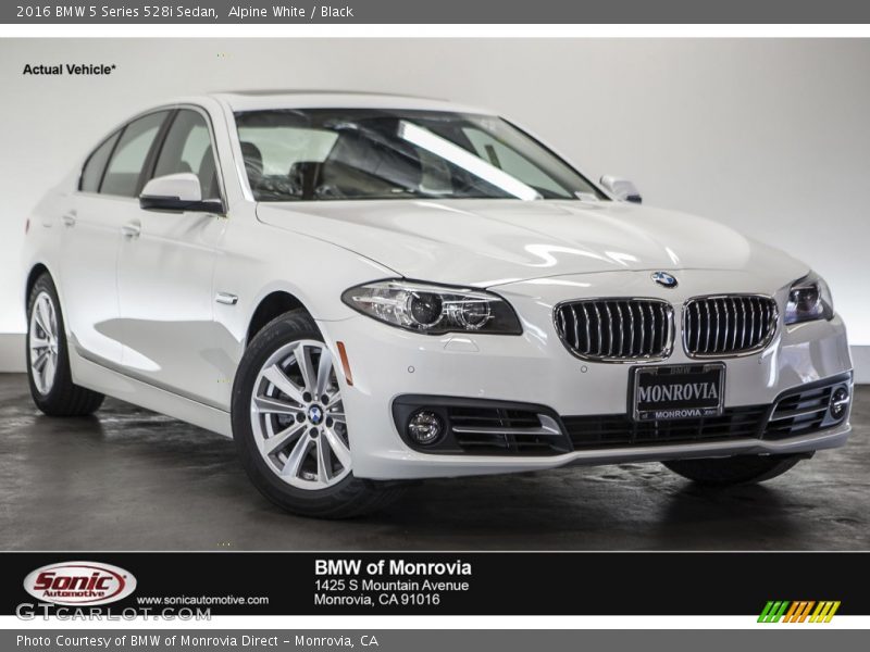 Alpine White / Black 2016 BMW 5 Series 528i Sedan