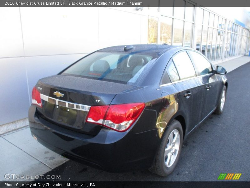 Black Granite Metallic / Medium Titanium 2016 Chevrolet Cruze Limited LT