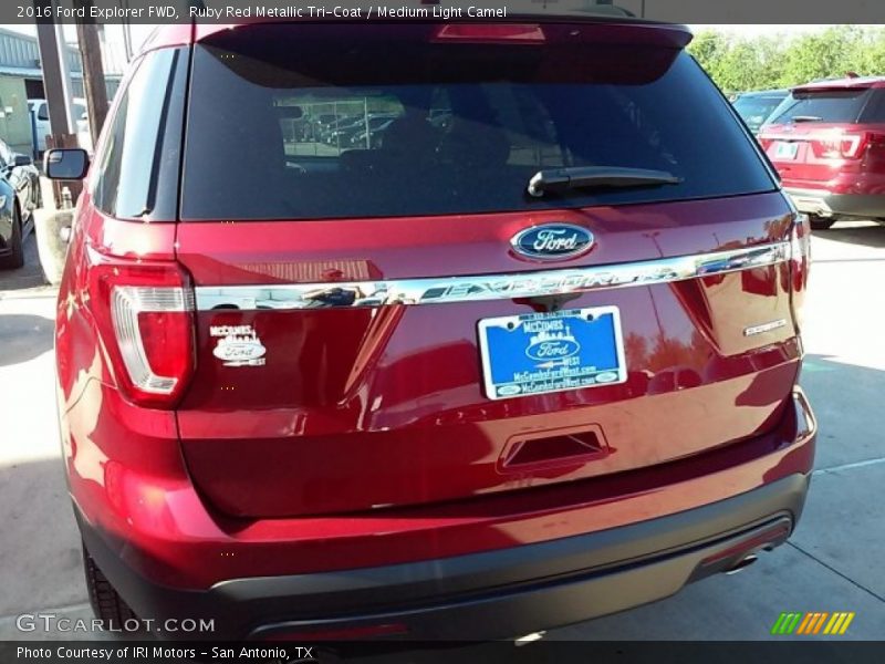 Ruby Red Metallic Tri-Coat / Medium Light Camel 2016 Ford Explorer FWD