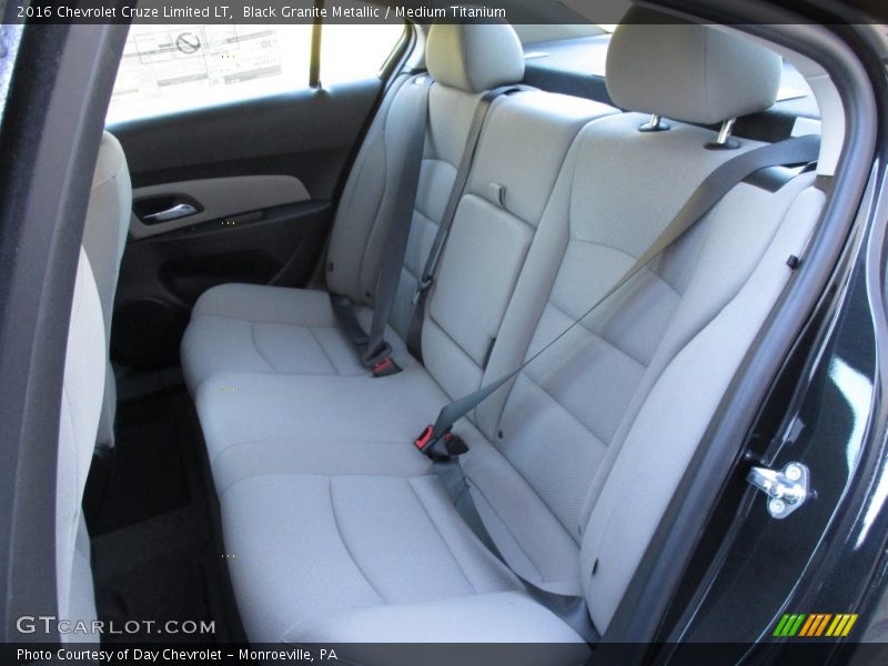 Black Granite Metallic / Medium Titanium 2016 Chevrolet Cruze Limited LT