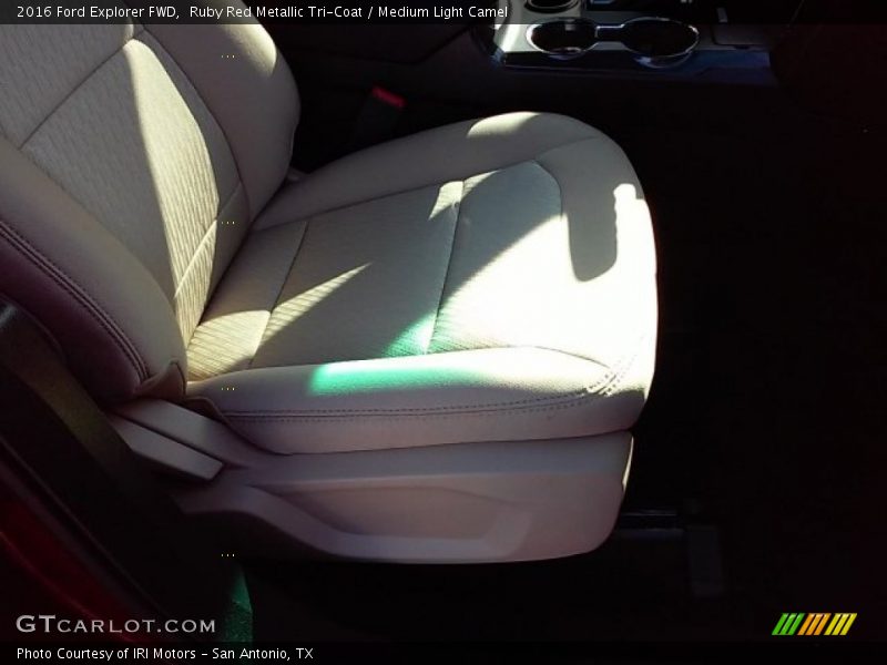 Ruby Red Metallic Tri-Coat / Medium Light Camel 2016 Ford Explorer FWD