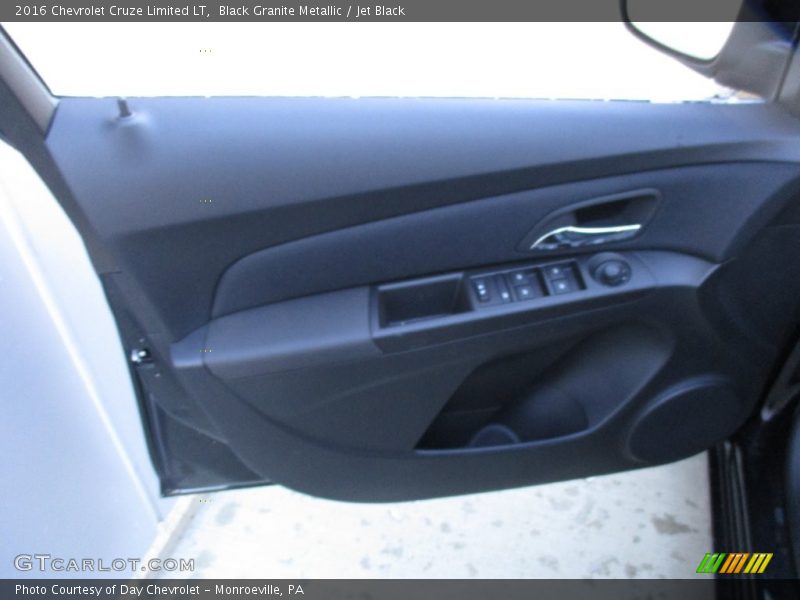 Black Granite Metallic / Jet Black 2016 Chevrolet Cruze Limited LT