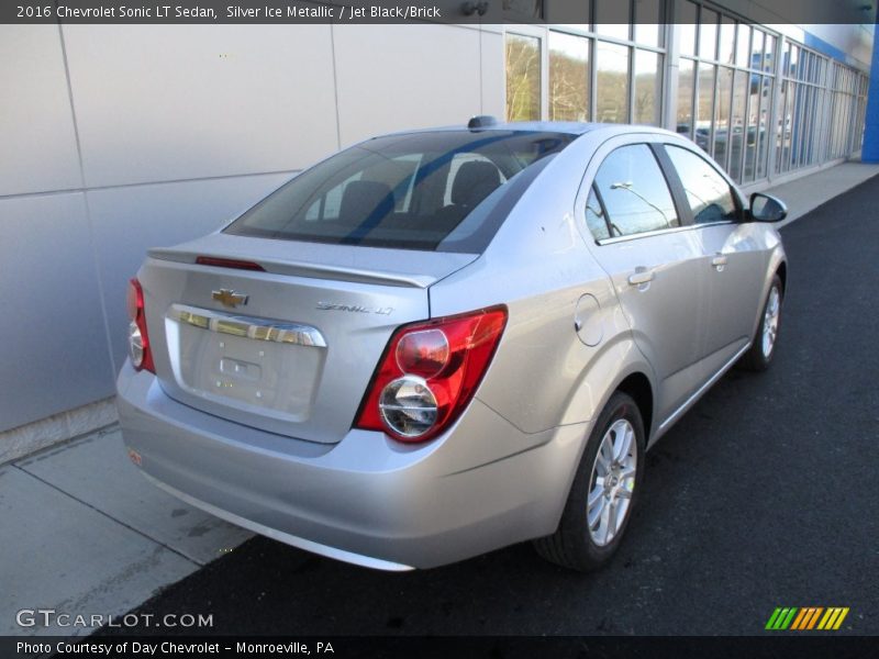 Silver Ice Metallic / Jet Black/Brick 2016 Chevrolet Sonic LT Sedan