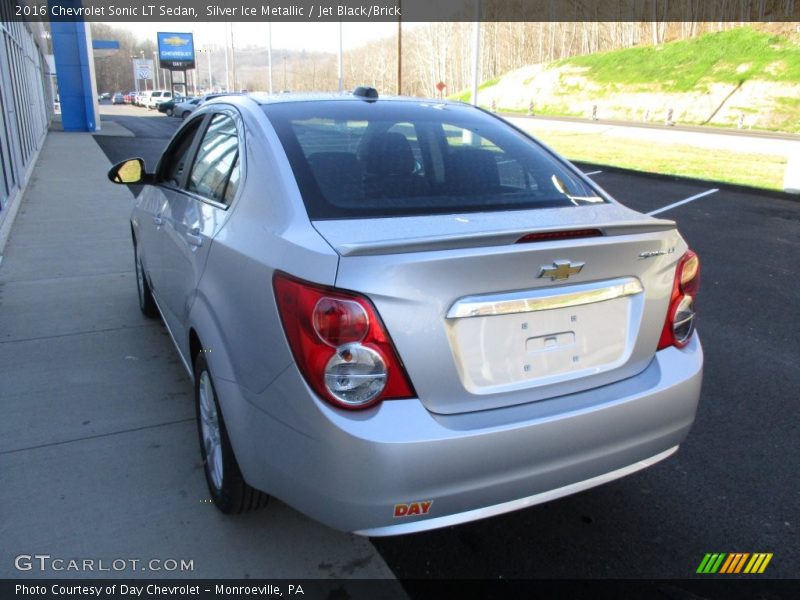 Silver Ice Metallic / Jet Black/Brick 2016 Chevrolet Sonic LT Sedan