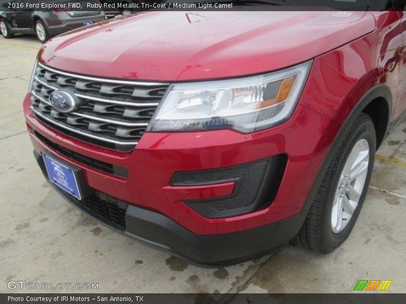 Ruby Red Metallic Tri-Coat / Medium Light Camel 2016 Ford Explorer FWD