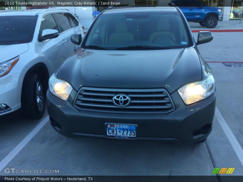 Magnetic Gray Metallic / Sand Beige 2010 Toyota Highlander V6