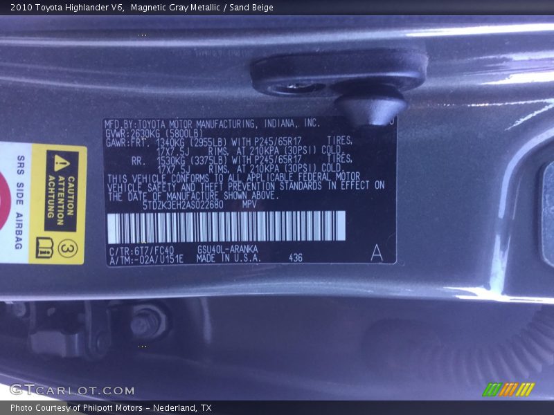 Magnetic Gray Metallic / Sand Beige 2010 Toyota Highlander V6