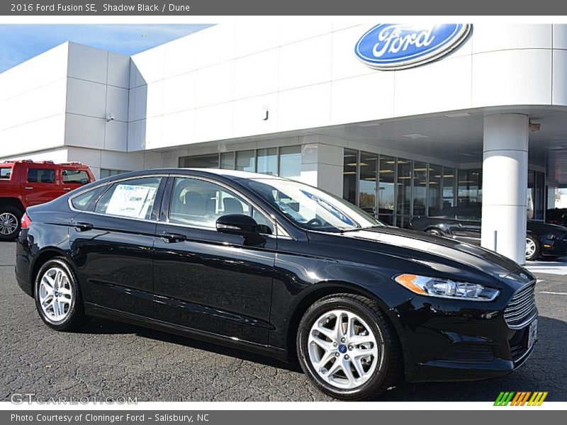 Shadow Black / Dune 2016 Ford Fusion SE