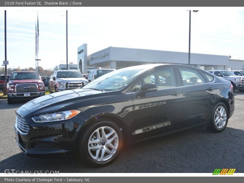 Shadow Black / Dune 2016 Ford Fusion SE