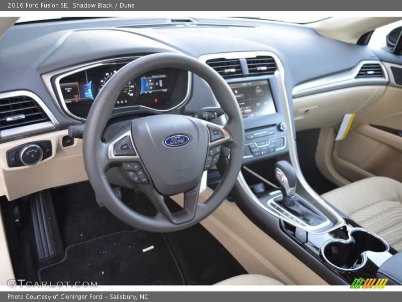 Shadow Black / Dune 2016 Ford Fusion SE