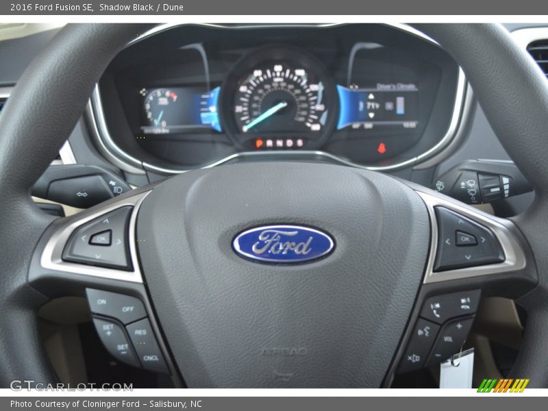 Shadow Black / Dune 2016 Ford Fusion SE