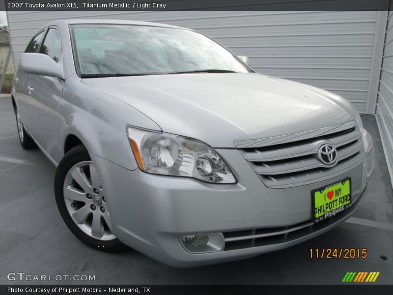 Titanium Metallic / Light Gray 2007 Toyota Avalon XLS