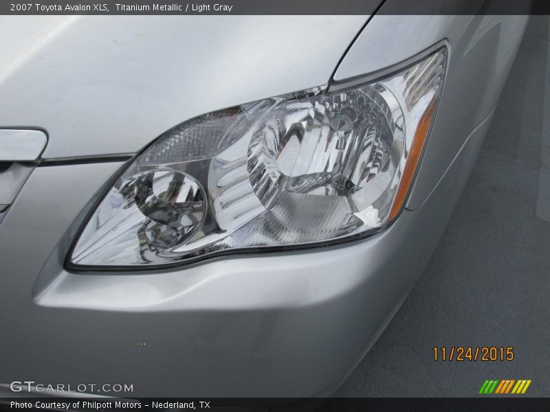 Titanium Metallic / Light Gray 2007 Toyota Avalon XLS