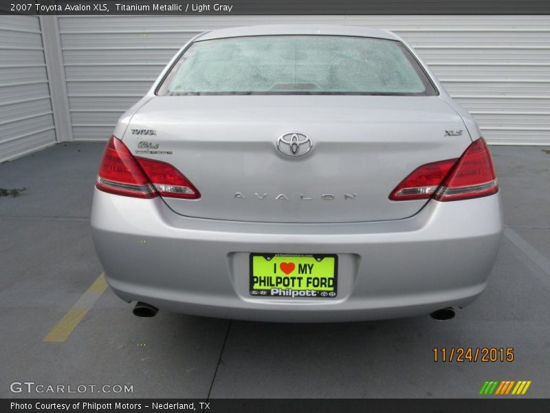 Titanium Metallic / Light Gray 2007 Toyota Avalon XLS