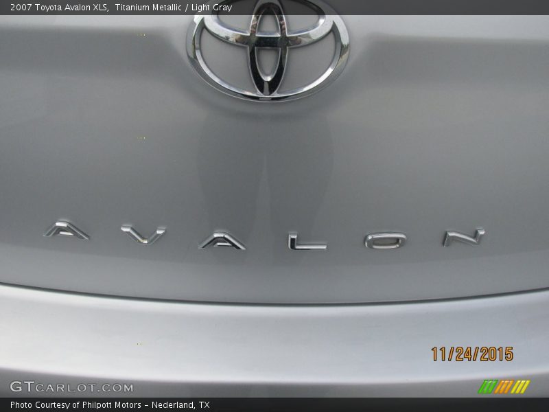 Titanium Metallic / Light Gray 2007 Toyota Avalon XLS