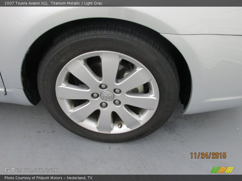Titanium Metallic / Light Gray 2007 Toyota Avalon XLS