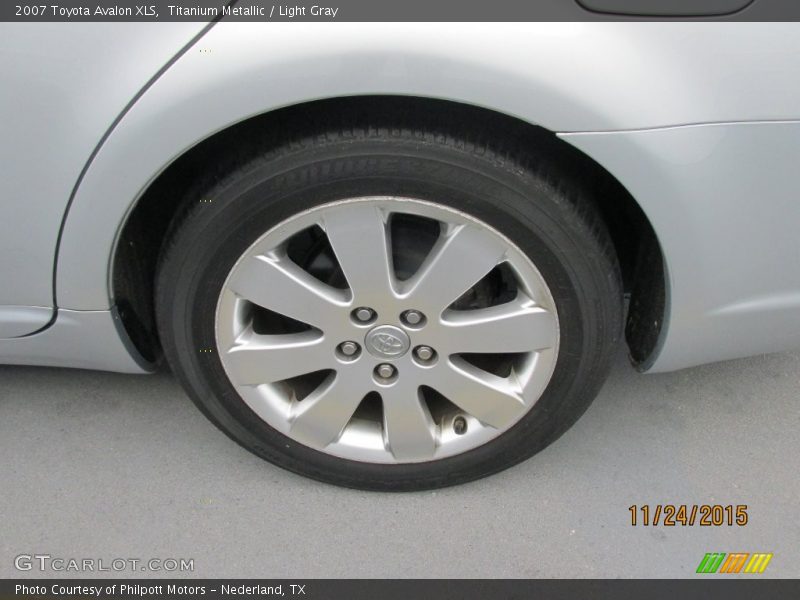 Titanium Metallic / Light Gray 2007 Toyota Avalon XLS