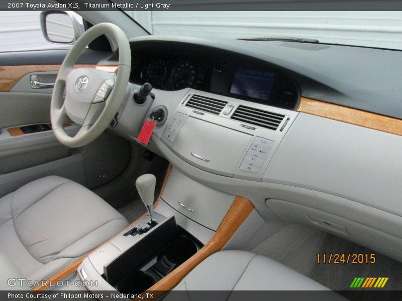 Titanium Metallic / Light Gray 2007 Toyota Avalon XLS