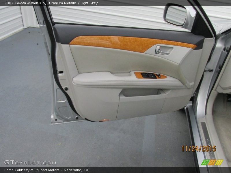 Titanium Metallic / Light Gray 2007 Toyota Avalon XLS