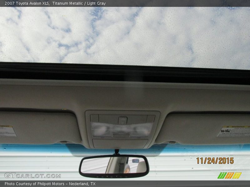 Titanium Metallic / Light Gray 2007 Toyota Avalon XLS