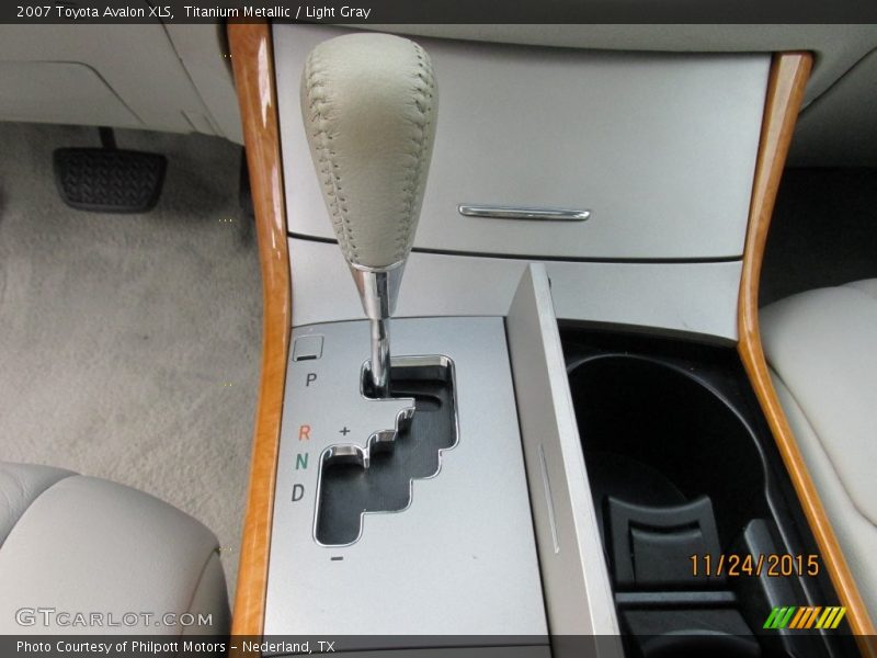 Titanium Metallic / Light Gray 2007 Toyota Avalon XLS