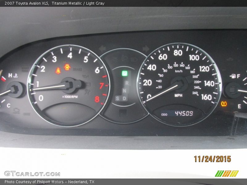 Titanium Metallic / Light Gray 2007 Toyota Avalon XLS