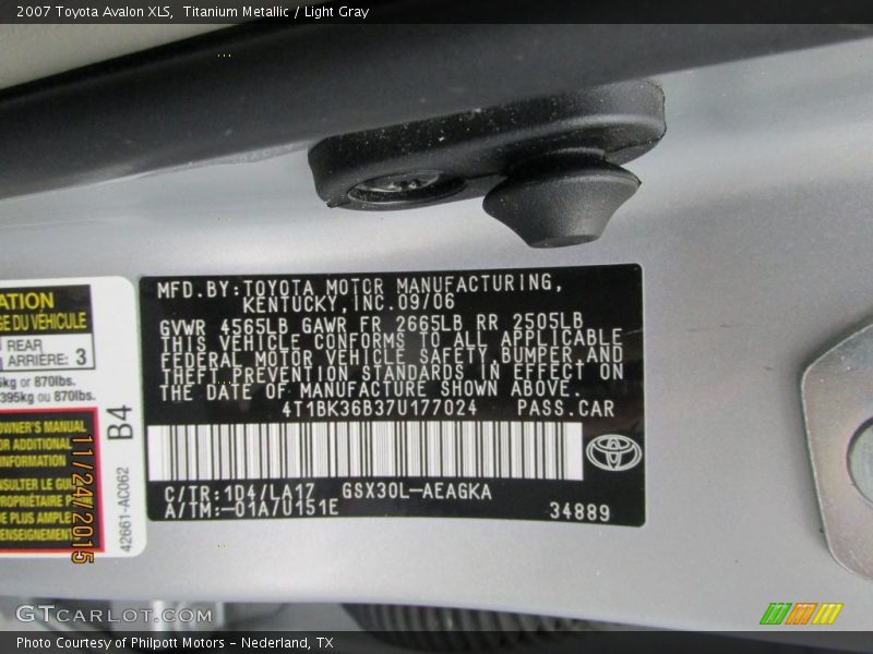 Titanium Metallic / Light Gray 2007 Toyota Avalon XLS