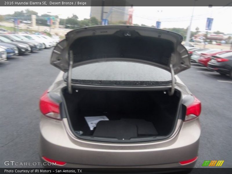 Desert Bronze / Beige 2016 Hyundai Elantra SE