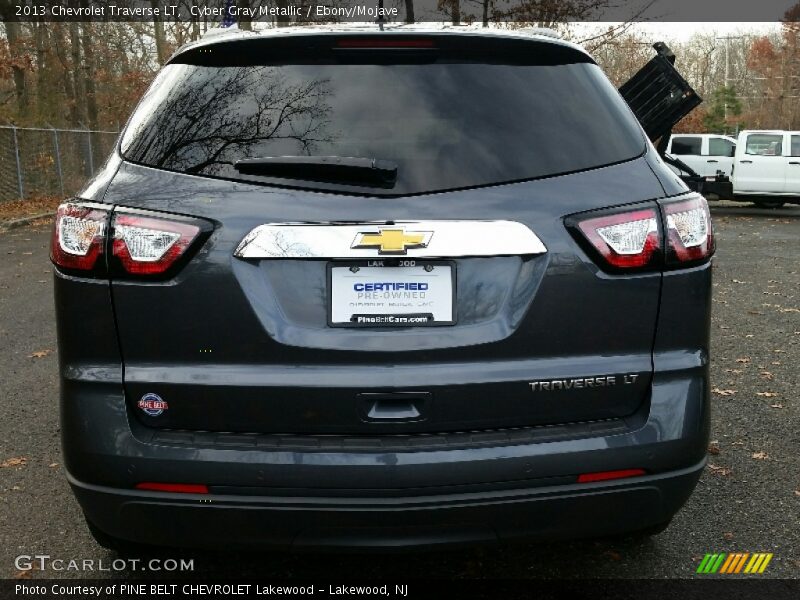 Cyber Gray Metallic / Ebony/Mojave 2013 Chevrolet Traverse LT