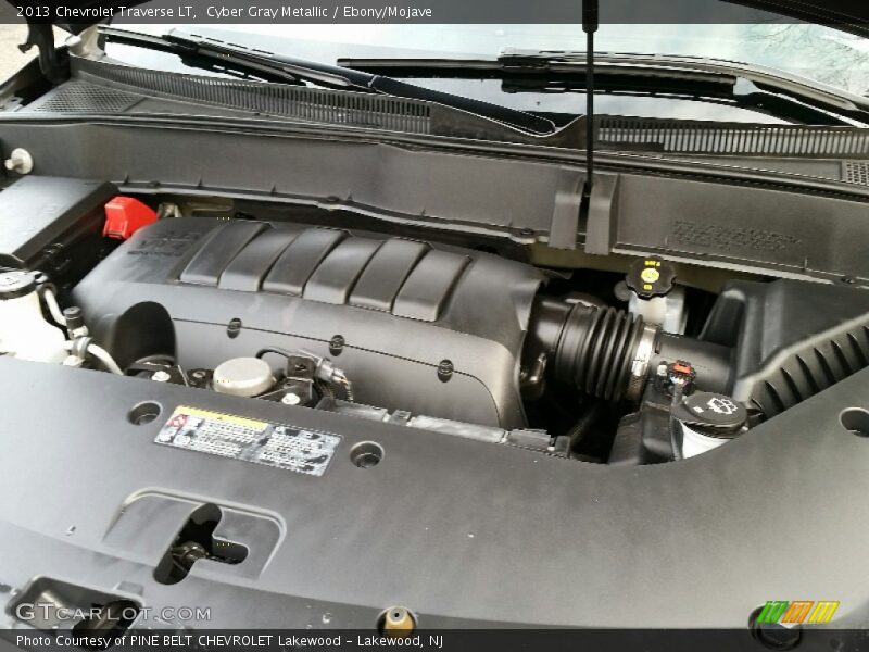 Cyber Gray Metallic / Ebony/Mojave 2013 Chevrolet Traverse LT