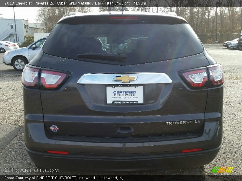 Cyber Gray Metallic / Dark Titanium/Light Titanium 2013 Chevrolet Traverse LS