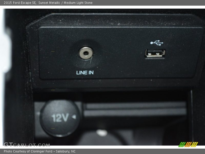 Sunset Metallic / Medium Light Stone 2015 Ford Escape SE