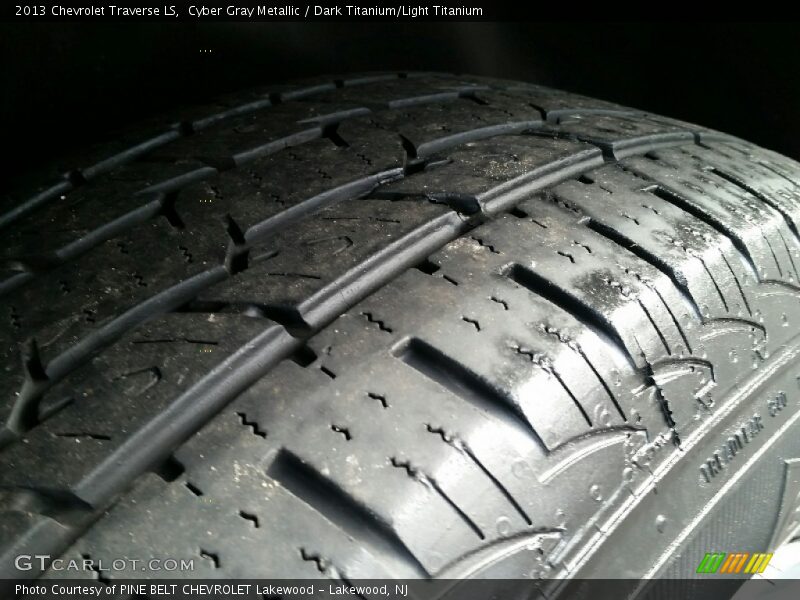 Cyber Gray Metallic / Dark Titanium/Light Titanium 2013 Chevrolet Traverse LS