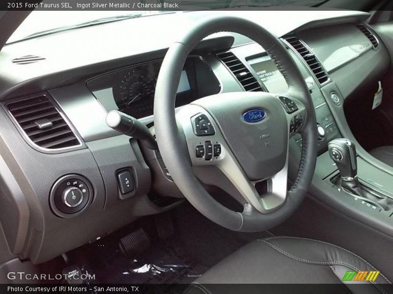 Ingot Silver Metallic / Charcoal Black 2015 Ford Taurus SEL