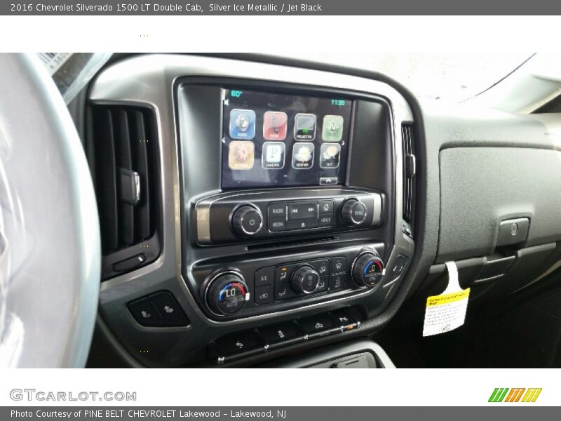 Silver Ice Metallic / Jet Black 2016 Chevrolet Silverado 1500 LT Double Cab