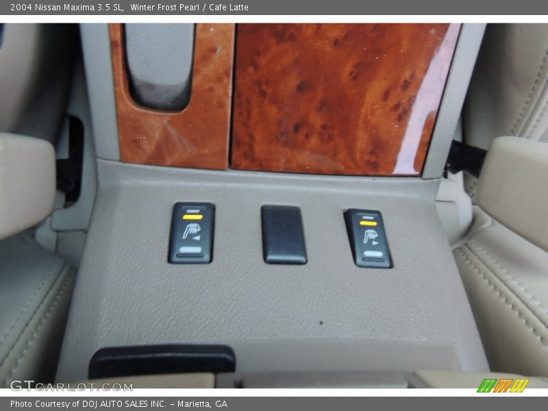 Winter Frost Pearl / Cafe Latte 2004 Nissan Maxima 3.5 SL