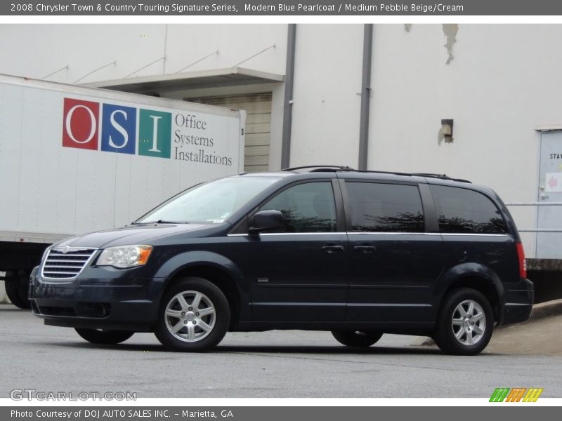 Modern Blue Pearlcoat / Medium Pebble Beige/Cream 2008 Chrysler Town & Country Touring Signature Series