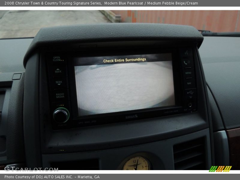 Modern Blue Pearlcoat / Medium Pebble Beige/Cream 2008 Chrysler Town & Country Touring Signature Series