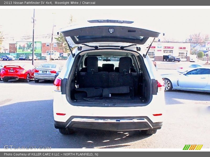 Moonlight White / Charcoal 2013 Nissan Pathfinder SV 4x4