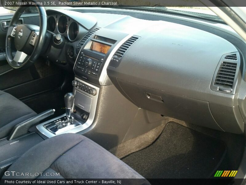 Radiant Silver Metallic / Charcoal 2007 Nissan Maxima 3.5 SE