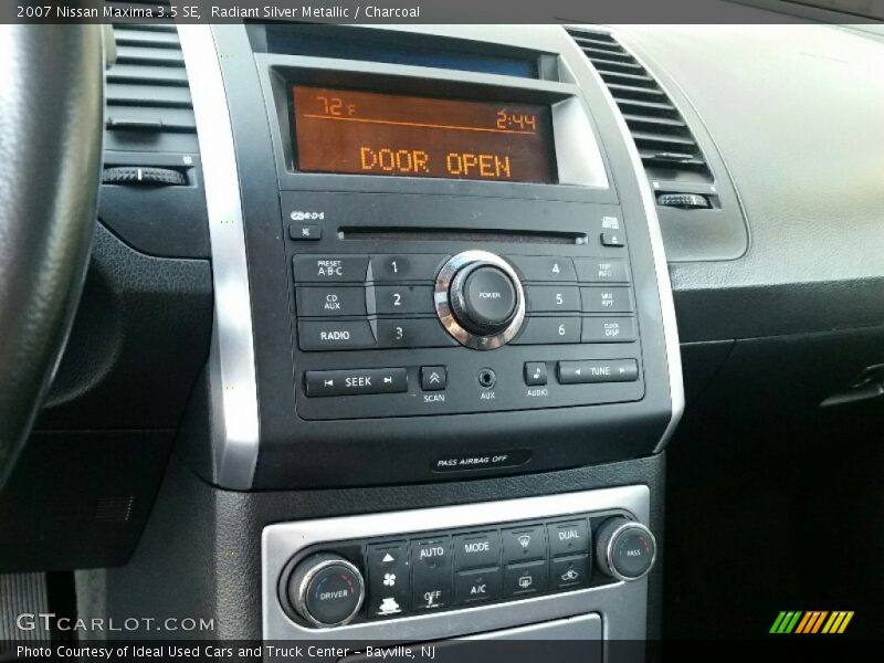 Radiant Silver Metallic / Charcoal 2007 Nissan Maxima 3.5 SE
