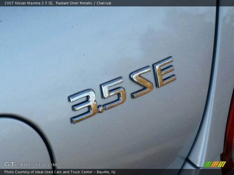 Radiant Silver Metallic / Charcoal 2007 Nissan Maxima 3.5 SE