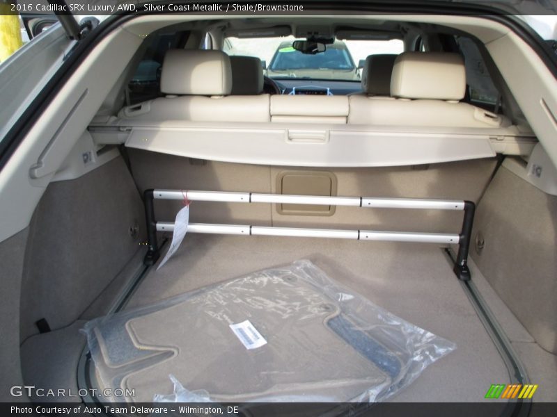 Silver Coast Metallic / Shale/Brownstone 2016 Cadillac SRX Luxury AWD
