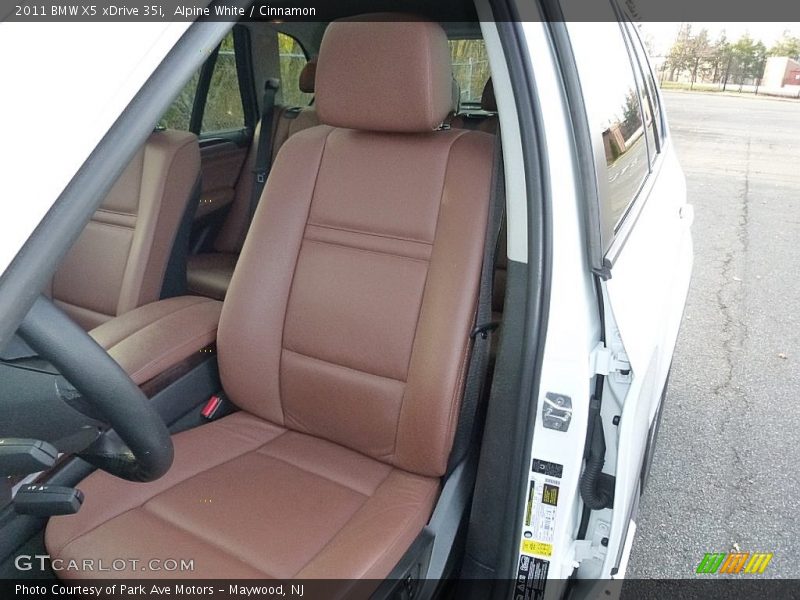 Alpine White / Cinnamon 2011 BMW X5 xDrive 35i